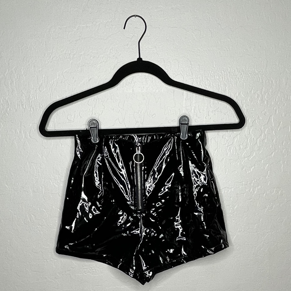 Brand new Princess polly shorts